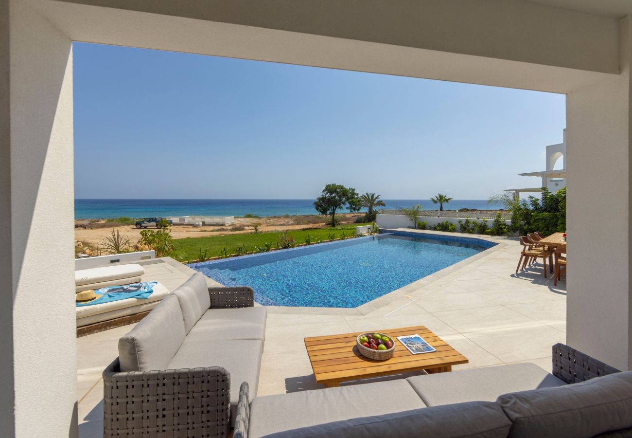 Villa in Protaras - Protaras Beachfront Villa Mimosa