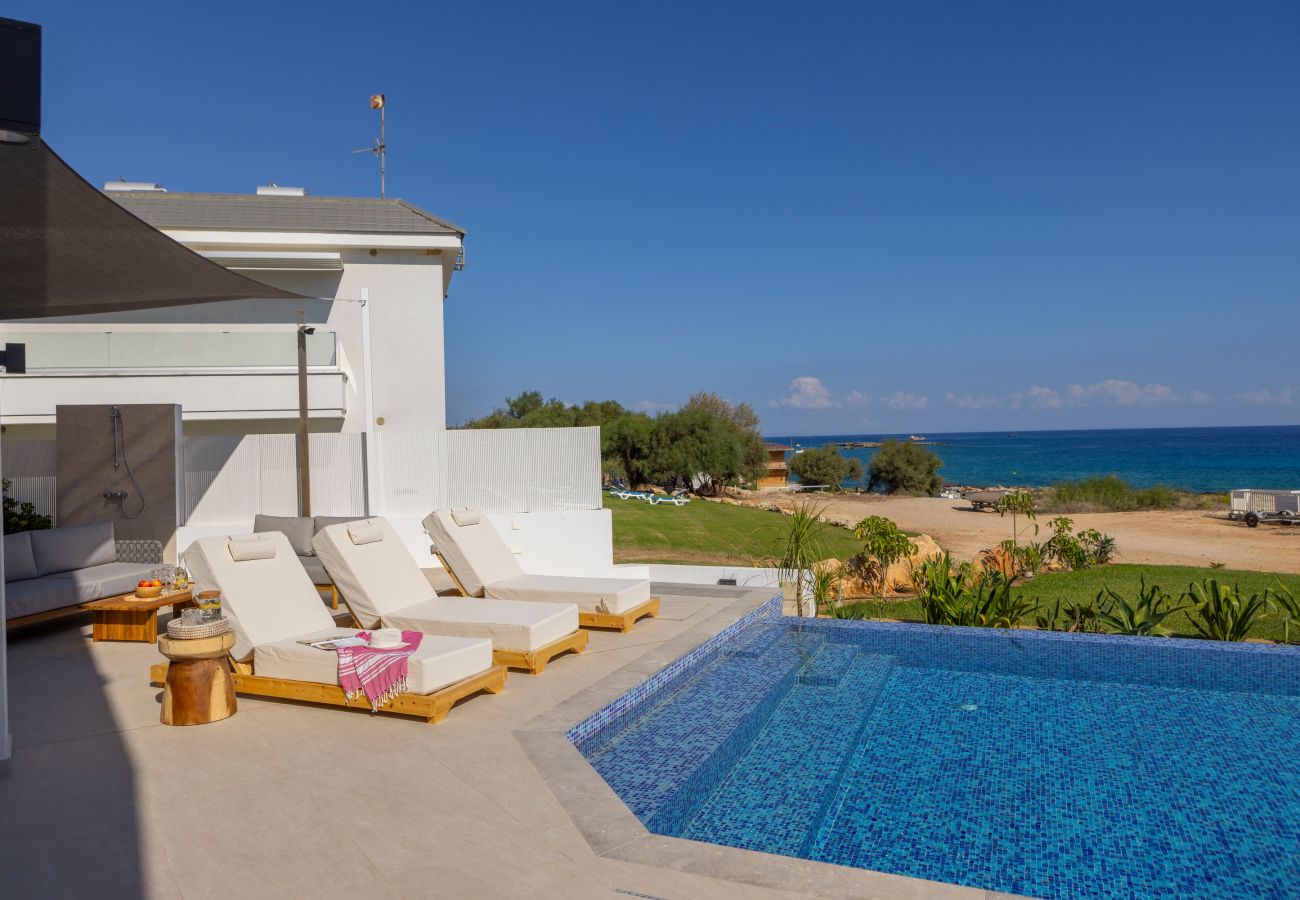 Villa in Protaras - Protaras Beachfront Villa Mimosa